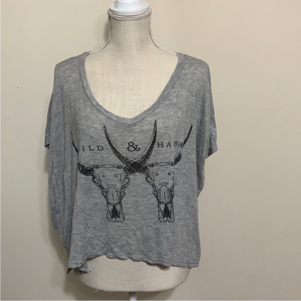 EUC L Wild and harsh two bull heads flowy gray oversized crop top